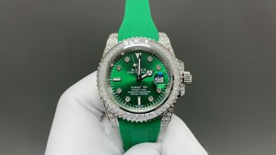 Rolex Submariner 8215 Movement 40mm Luminous Markers Zircon Bezel Green Watch